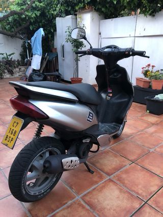 Yamaha Jog R Scooter 2 Tiempos Ciclomotor
