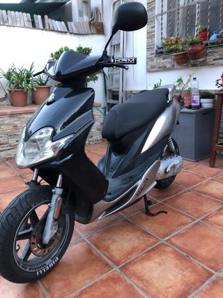 Yamaha Jog R Scooter 2 Tiempos Ciclomotor