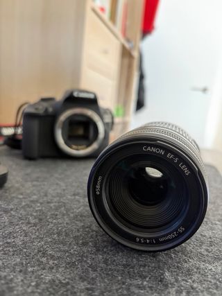 Cámara Canon EOS 2000d Negra