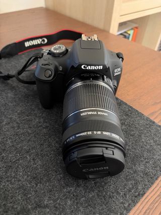 Cámara Canon EOS 2000d Negra