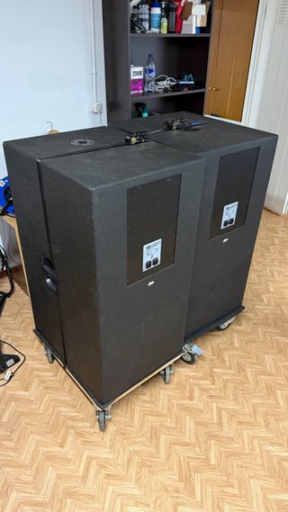 2x DAS Audio Action S218 Subwoofers + etapa + DSP