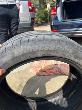 Neumáticos BRIDGSTONE 245/45/19