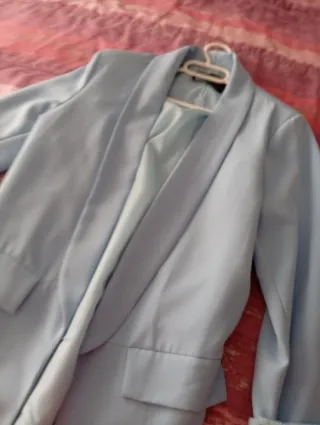 Americana mujer entretiempo azul. Muy comoda