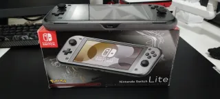 Nintendo 2DS XL Edición Poké Ball + switch+ juegos