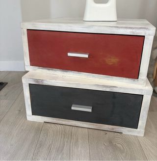 Cajones decorativos de madera (rojo y negro)