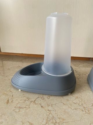 Dispenser Ciotola Cane Gatto Grigio
