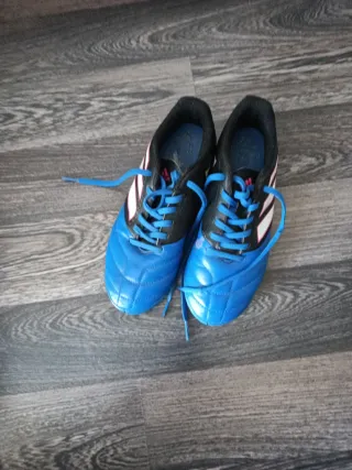 Zapatillas Adidas Futbol Azul y Negro