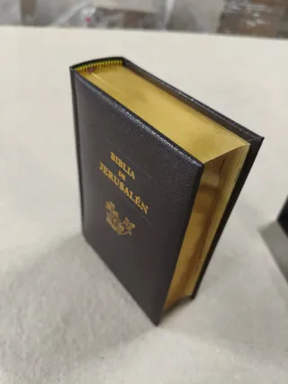Biblia de Jerusalén de bolsillo canto de oro nueva