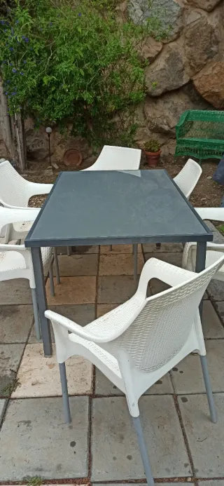 Mesa de jardín con 6 sillas