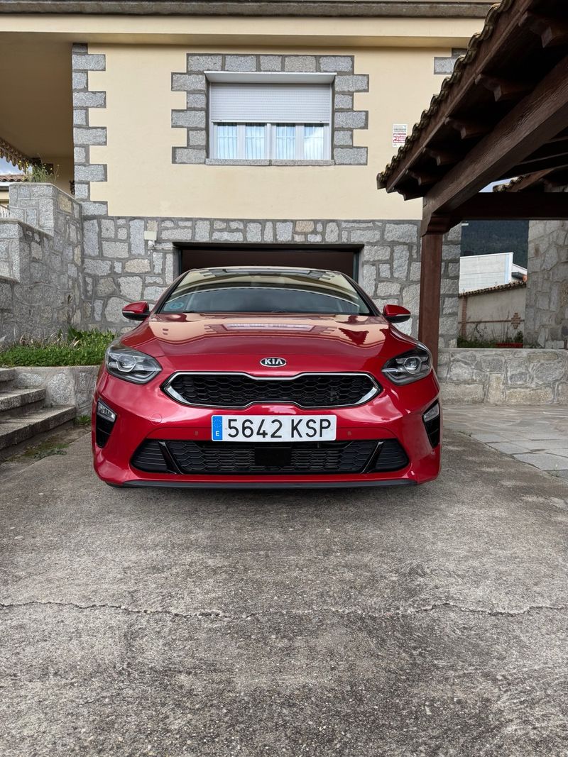 KIA Ceed 2018 - foto 1