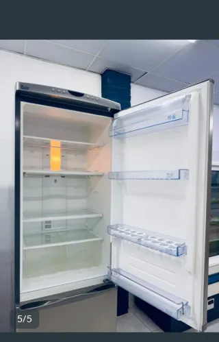 Nevera combi plateada