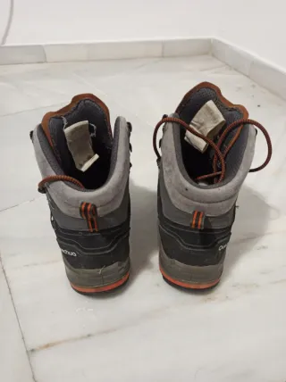Botas de montaña Quechua Talla 42