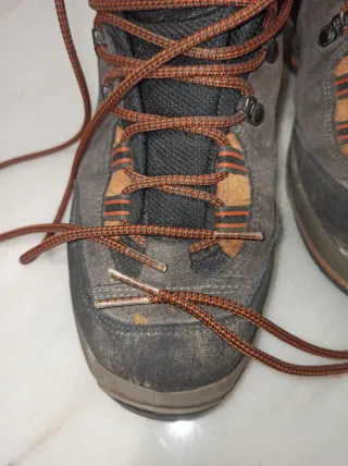 Botas de montaña Quechua Talla 42