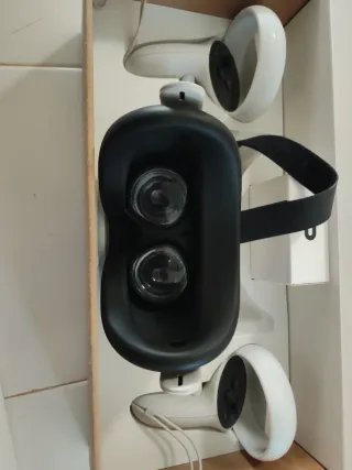 Oculus Quest 2 128GB+ casco GOMRV+ base di ricarica