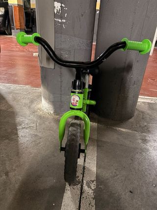 Bicicleta de equilibrio Chicco Green Rocket