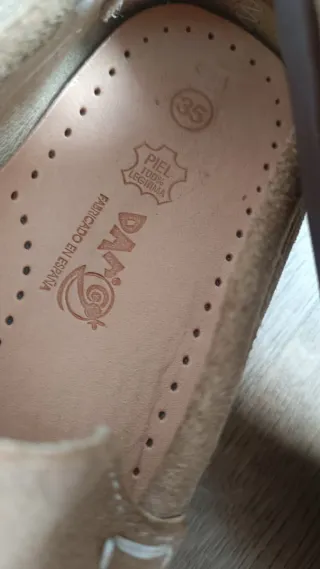 Zapatos de piel beige talla 35