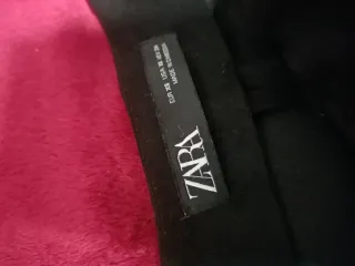 Falda pantalón negra con hebilla