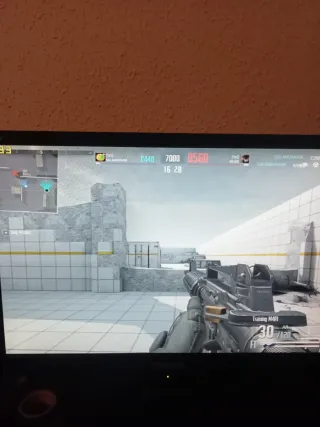 Torre PC Sobremesa Beige y Blanca