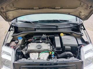 Citroen C2 1.4i gasolina