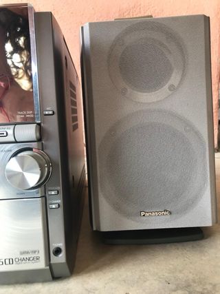 Minicadena Panasonic Plata y Negra