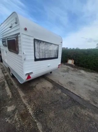 Caravana vintage para terreno