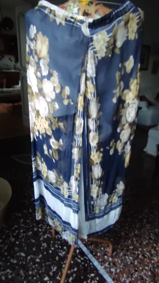 Pantaloni fantasia floreale blu