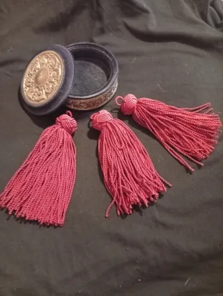 Portagioie velluto blu e nappe rosse