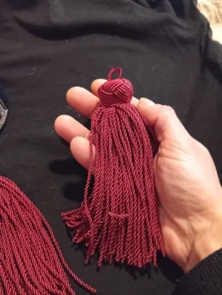 Portagioie velluto blu e nappe rosse