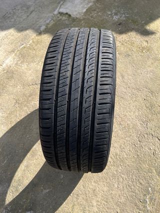 Neumático BARUM 225/35/19