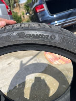 Neumático BARUM 225/35/19