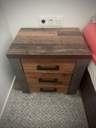 Cajonera y 2 mesitas de noche