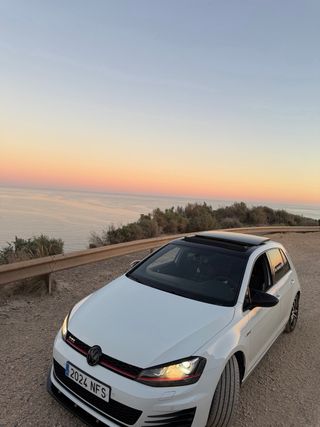 Volkswagen Golf 2016