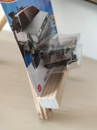 Hot Wheels Ritorno al Futuro DeLorean Hover Mode