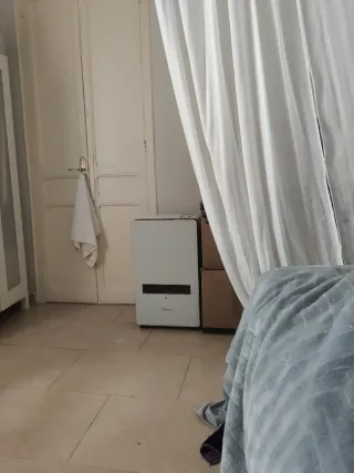 Estufa llama azul blanca