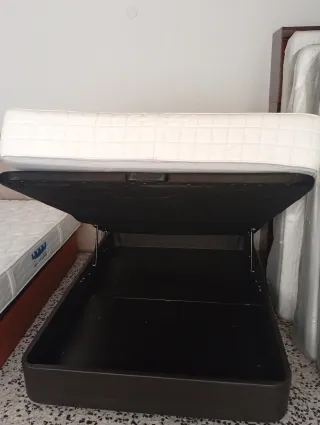 140x200 Canapé y colchon de Ocasión
