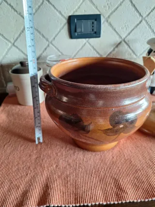 Zuppiera vintage in gres smaltato