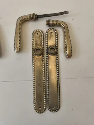 Lote 2 Juegos Manillas Latón Antiguos