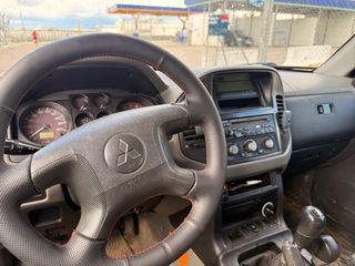 Mitsubishi Montero 2002