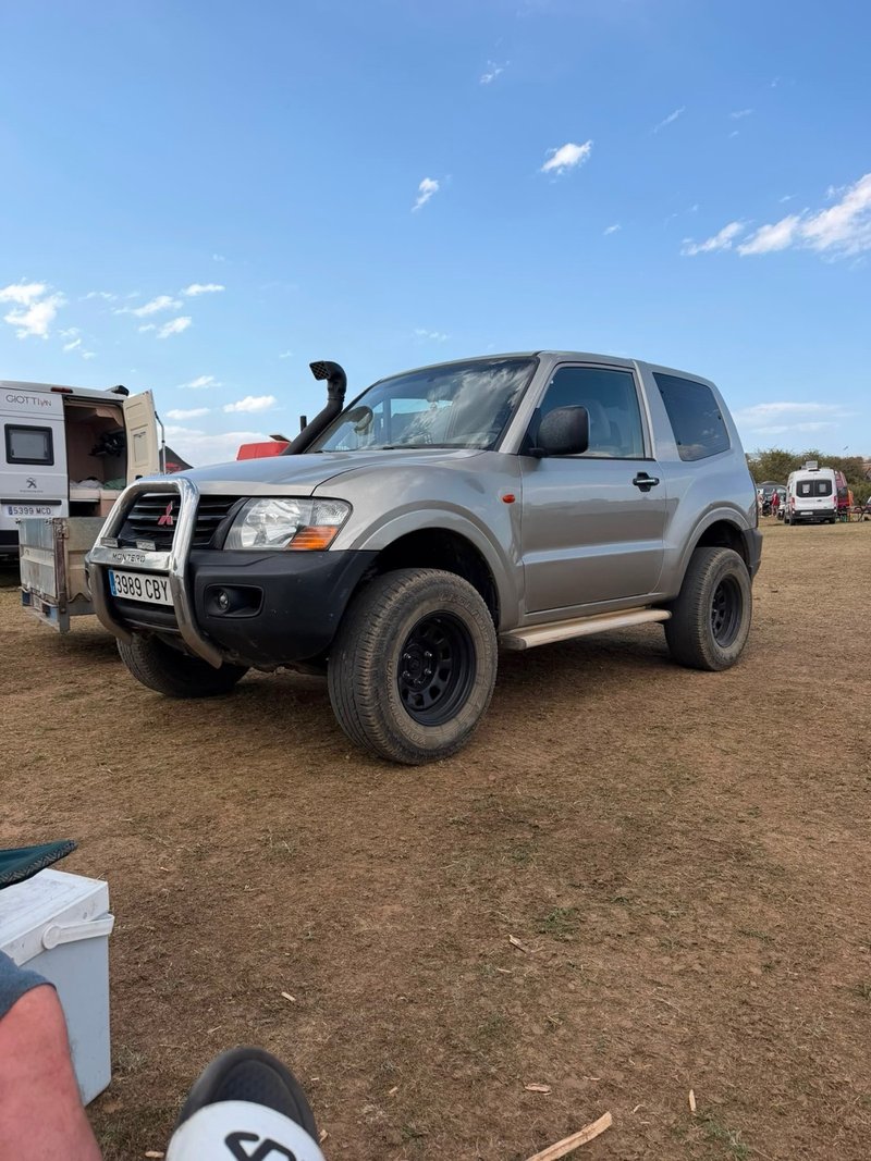 Mitsubishi Montero 2002 - foto 1