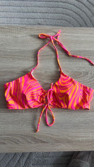 Top bikini estampado cebra