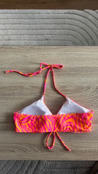 Top bikini estampado cebra
