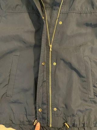 Chaqueta impermeable Zara