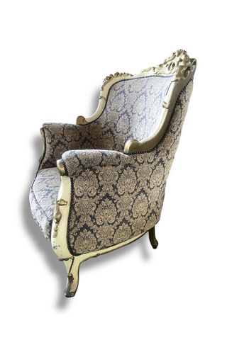 Elegante Tresillo Luis XV: Lujo Clásico