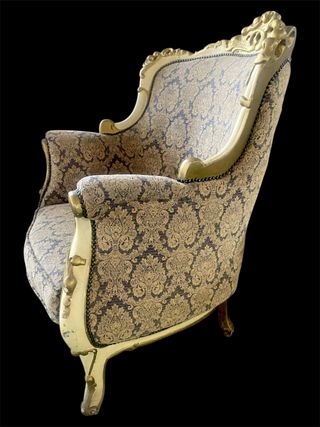 Elegante Tresillo Luis XV: Lujo Clásico