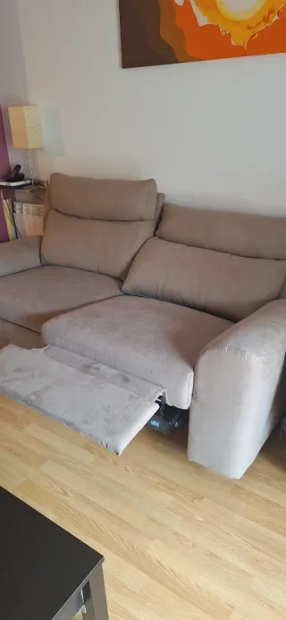 Sofá relax eléctrico beige.  NUEVO