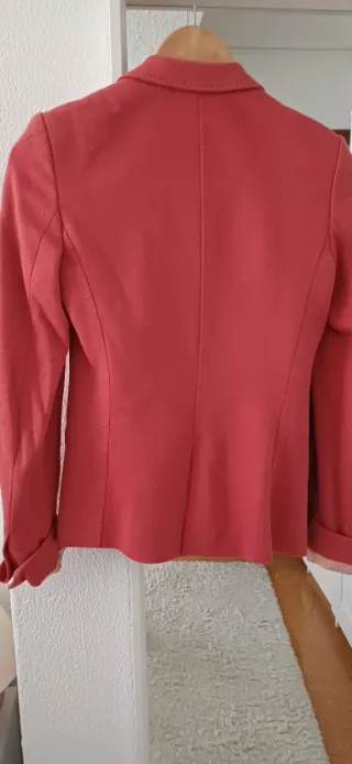 Americana Massimo Dutti Roja Talla S color coral