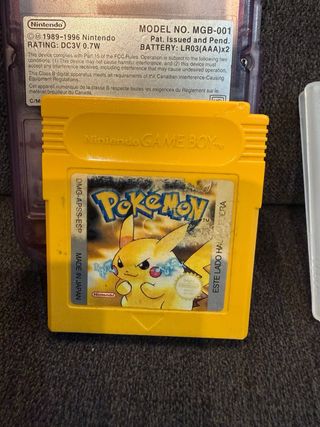 Nintendo Game Boy Pocket Pokémon Amarillo