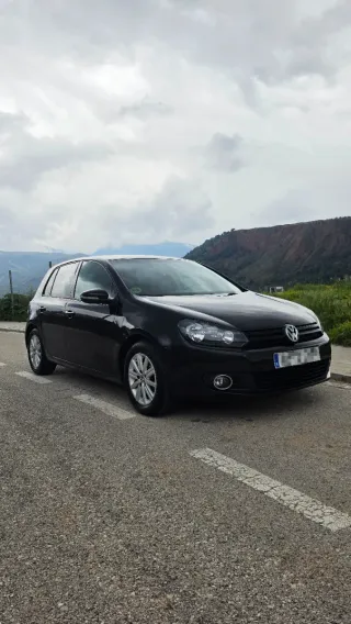 Volkswagen Golf 1.6 TDI ETIQUETA B