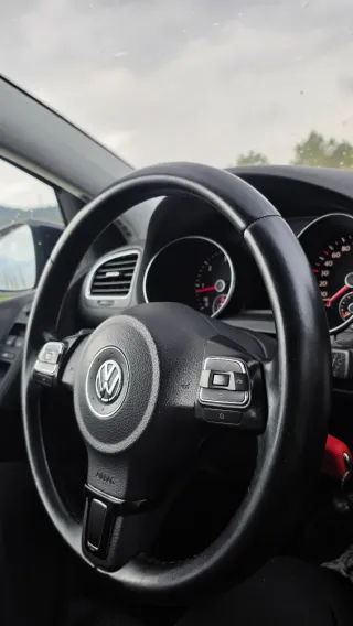 Volkswagen Golf 1.6 TDI ETIQUETA B