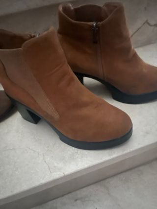 Botas de ante marrones